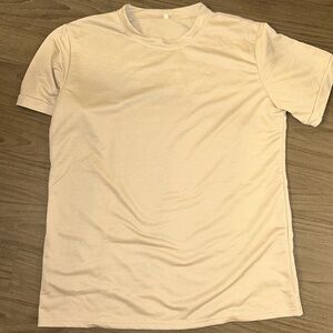 Men’s XL khaki never worn tshirt